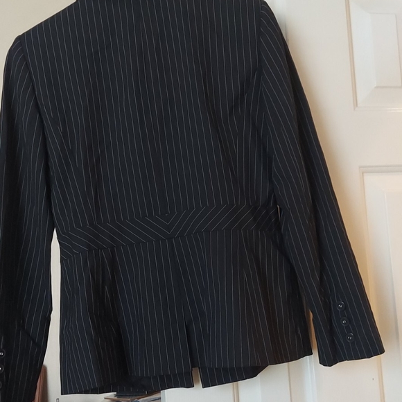 Blazer - Picture 2 of 3